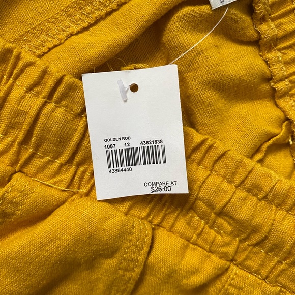 NWT Yellow Flowy Shorts - Picture 4 of 5